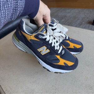 New Balance mr993NAV made in USA US NAVY Dark Blue and Mustard Sneakers 10.5 4E